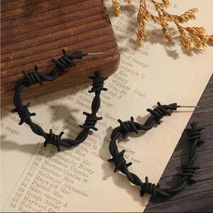 THORN HOOP EARRINGS